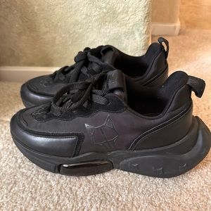 Naked Wolfe - Turbo casual size 39eu/ 9usa